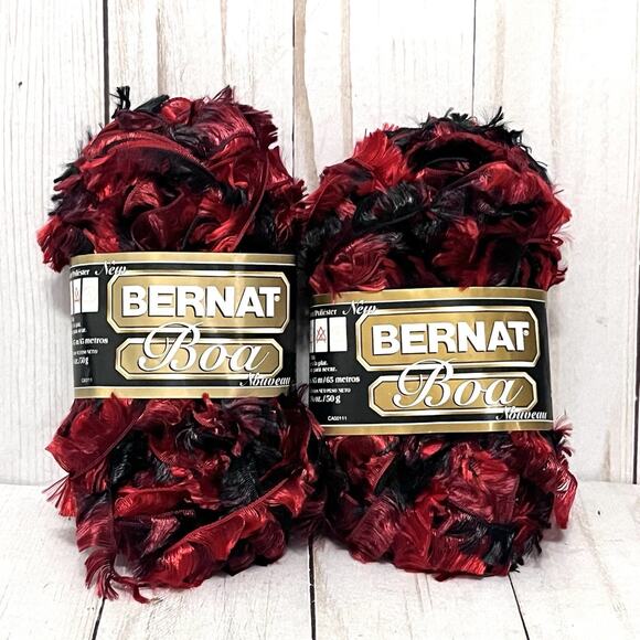 Bernat Boa Yarn Lot of 2 Skeins 1.75 Oz Ea Cardinal Red & Black - Picture 1 of 6